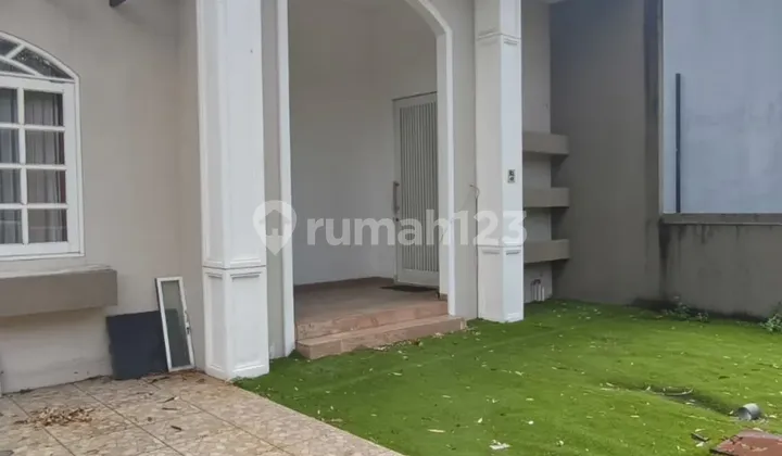 Affordable 1-Story Minimalist Semi-Furnished Ready-to-Live House in Taman Puspa Raya, Citraland Utama, West Surabaya 2