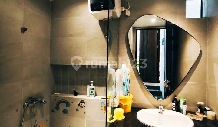 Dijual Rumah 2 Lantai Bagus Murah Siap Huni Semi Furnished Di Royal Residence Surabaya Cluster Harewood Royal Residence Wiyung Surabaya Barat Dekat Citraland Wisata Bukit Mas 2