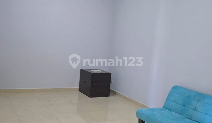 Affordable 2-Story Minimalist Semi-Furnished House Ready to Occupy Near Gwalk in Royal Park Citraland Utama West Surabaya 2