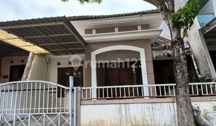 Affordable 1-Story Minimalist House Ready to Live Near Modern Market in Green Alam Citraland Utama, West Surabaya 2