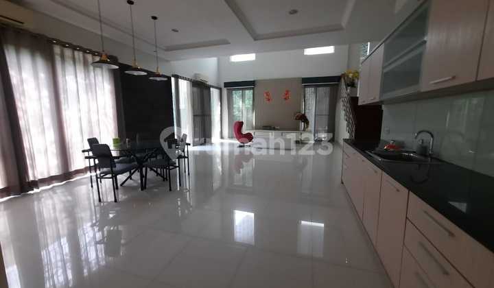 Disewakan Rumah 2 Lantai Royal Residence Surabaya 2