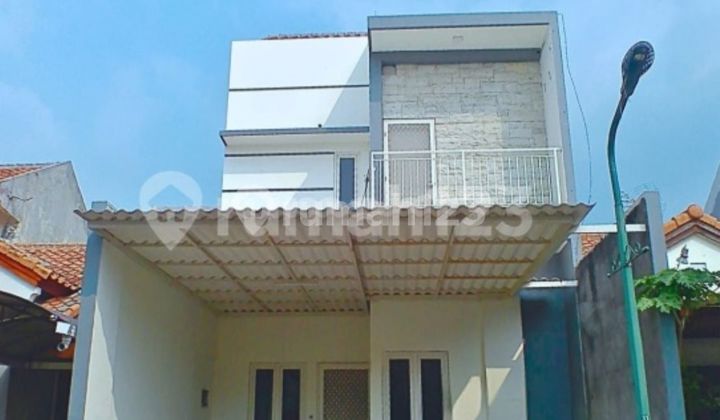 Termurahhh 2-Story Minimalist House in Citraland Utama, West Surabaya Termurahhh 2-Story Minimalist House in Citraland Utama, West Surabaya
