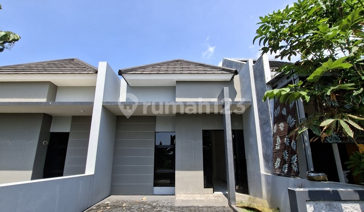 New House Ready to Move In 5 Minutes from Kendal Toll Exit 1