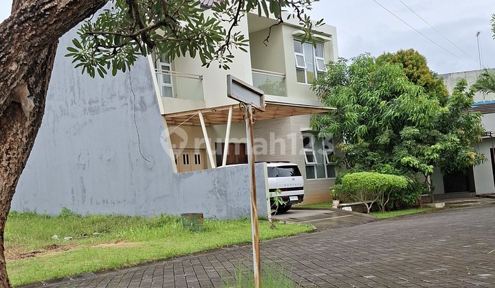 Custom-Built Exclusive Residence in Weleri Kendal 2