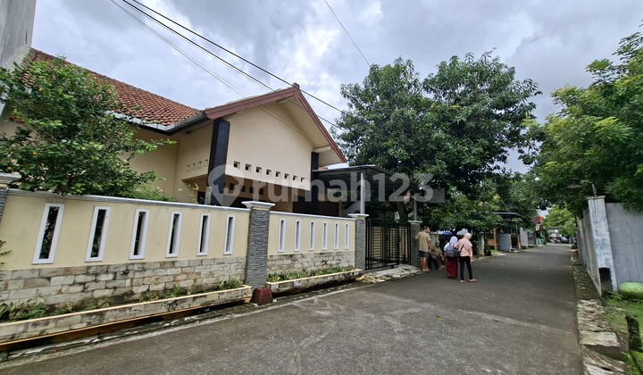 Free Ac Water Heater! Rumah Nyaman, Bangunan Kokoh & Siap Huni di Kendal