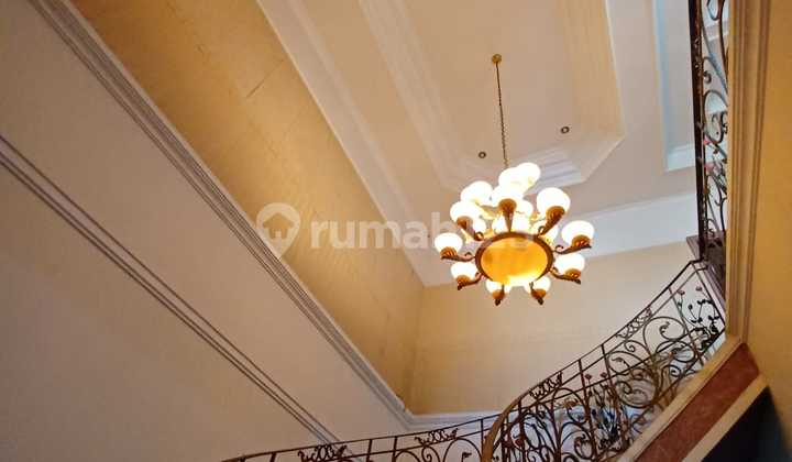 Luxury 2-Story House in Bumi Cinere Indah