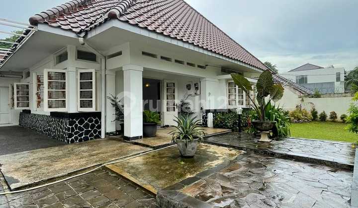 Rumah Strategis Di Kawasan Menteng 1
