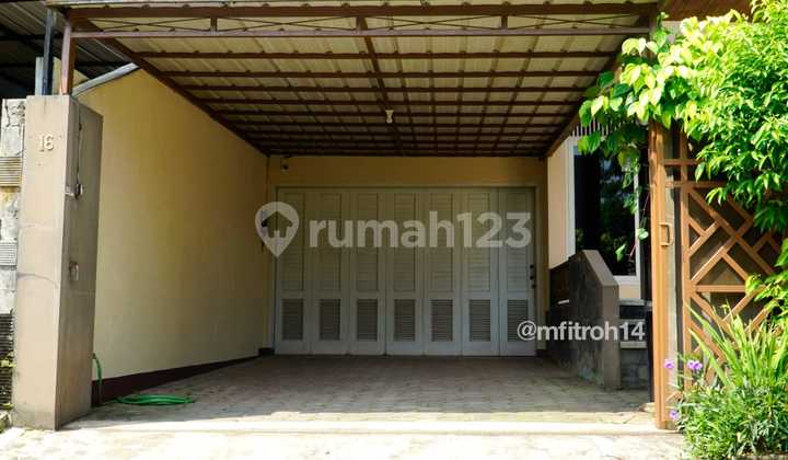Comfortable 2-Storey House in Sumedang. Near ITB, UNPAD, STPDN. Suitable for Living or Boarding House. 2