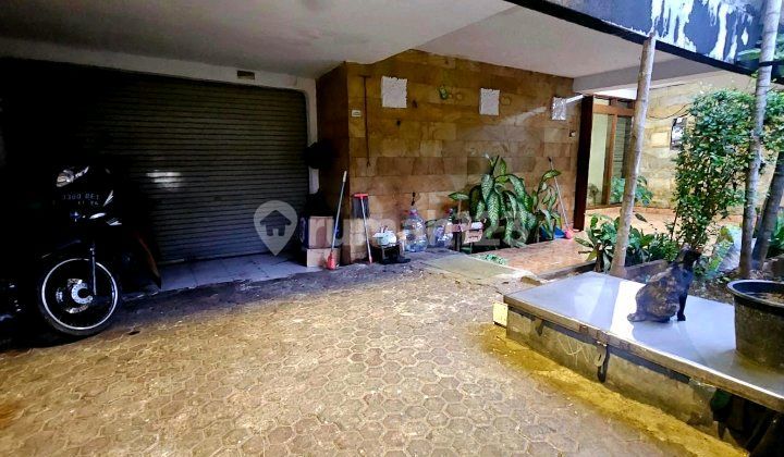 Akses Dekat Pst Belanja Gaja Mada