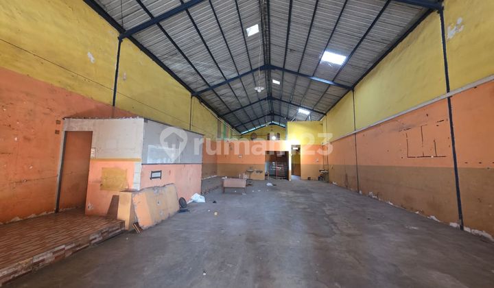 Ready-to-Use Zero Warehouse on the Main Road in Sedati, Strategic Location Ready-to-Use Zero Warehouse on the Main Road in Sedati, Strategic Location