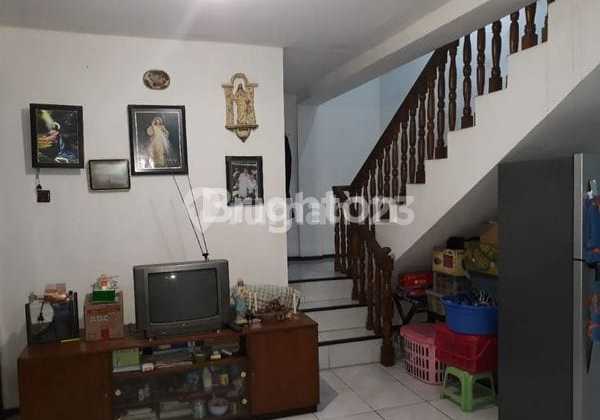 Rumah 2 Lantai Super Strategis Di Bendul Merisi 2