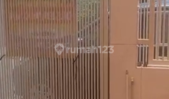 Rumah Baru Siap Huni Startegis di Gununganyar Rumah Baru Siap Huni Startegis di Gununganyar