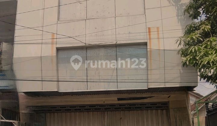 Ex Showroom Ruko Super Strategic Along Taman 1