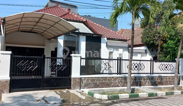 Rumah Siap Huni Strategis dan Komersial di Rungkut