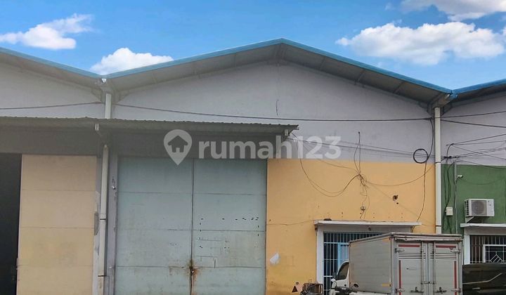 Ready-to-Use Super Strategic Shop House in Sedati Ready-to-Use Super Strategic Shop House in Sedati