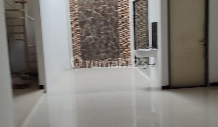 Semi-Furnished House Ready to Occupy in Wiyung Housing Complex 2