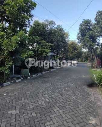 Rumah 2 Lantai Super Strategis Di Ketintang 2