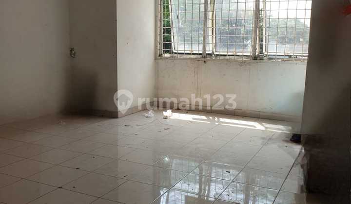 Attached Shophouse in Graha 2