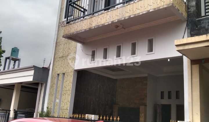 Dijual Rumah 2 Lantai di Mutiara Gading Timur - nego
