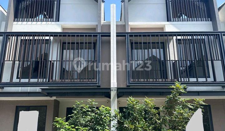 Di Jual Rumah Di Kawasan Summarecon Serpong Tipe Premium Attic 1