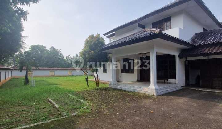 Dijual Rumah di Duren Sawit – Lokasi Strategis
