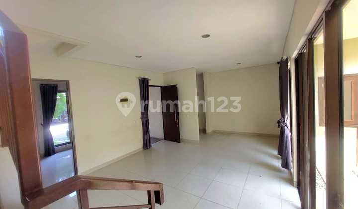 Rumah Langka Dengan Open Space Di Illustria Eminent 2