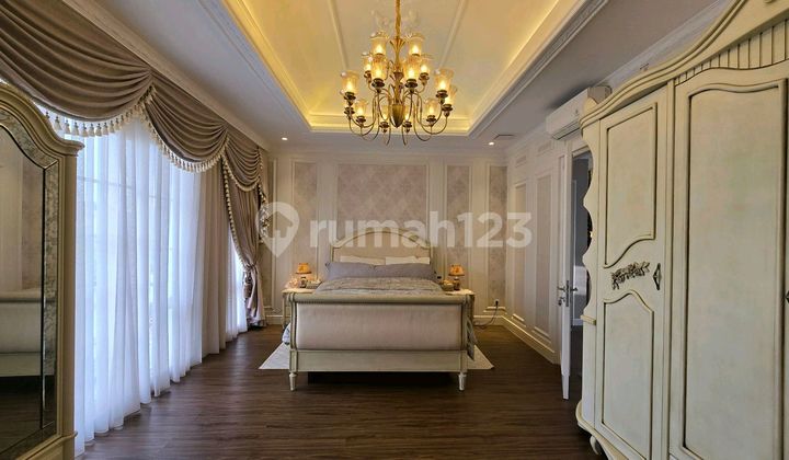 Rumah Cantik Posisi Hook Design Klasik Eropa Furnish Ducco Menaggio Village 2