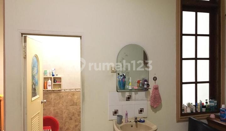 Quick Sale: 2-Story House in Taman Palem Lestari, Cengkareng, West Jakarta. 2