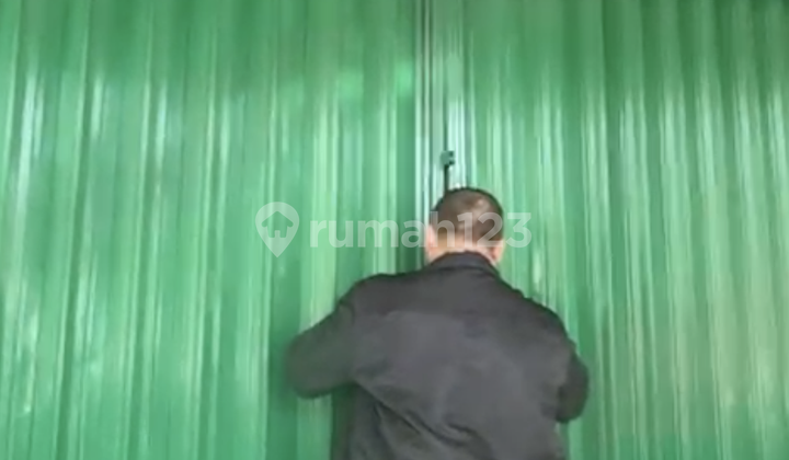 Disewa Ruko 3.5 Lantai di Taman Palem Lestari (Jl Boulevard), Cengkareng, Jakarta Barat