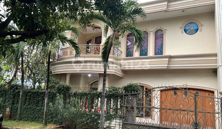 Dijual Rumah hoek 2 1/4 lantai di Taman Palem Lestari, Cengkareng, Jakarta Barat