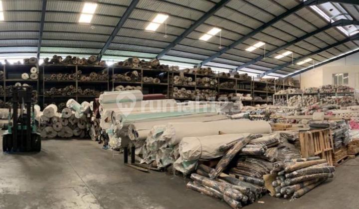 Warehouse for sale on Jl. Pegangsaan Dua km 3.5, gate 2, Kelapa Gading, West Jakarta. Warehouse for sale on Jl. Pegangsaan Dua km 3.5, gate 2, Kelapa Gading, West Jakarta.