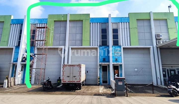 Warehouse for Sale in Sedayu Bizpark, Daan Mogot, West Jakarta. Warehouse for Sale in Sedayu Bizpark, Daan Mogot, West Jakarta.