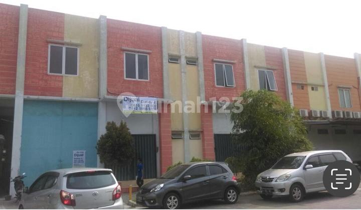 Disewa Gudang di Pusat Niaga Terpadu, Daan mogot km 19, Tangerang. 