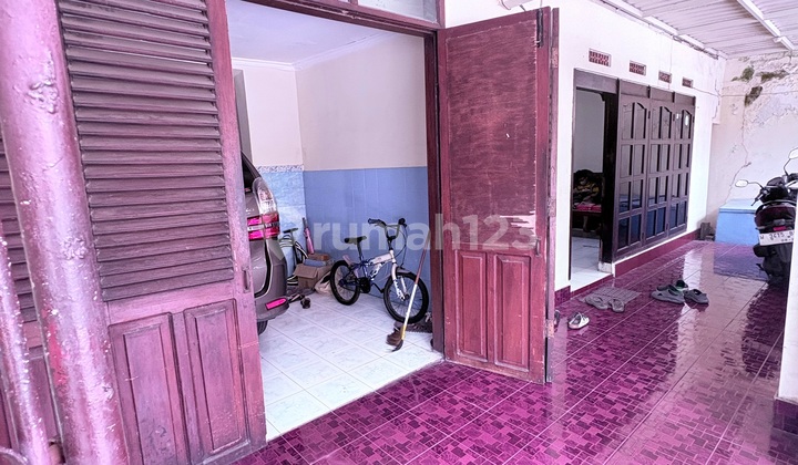 Wide 250 M2 House in Demak Jaya House 2