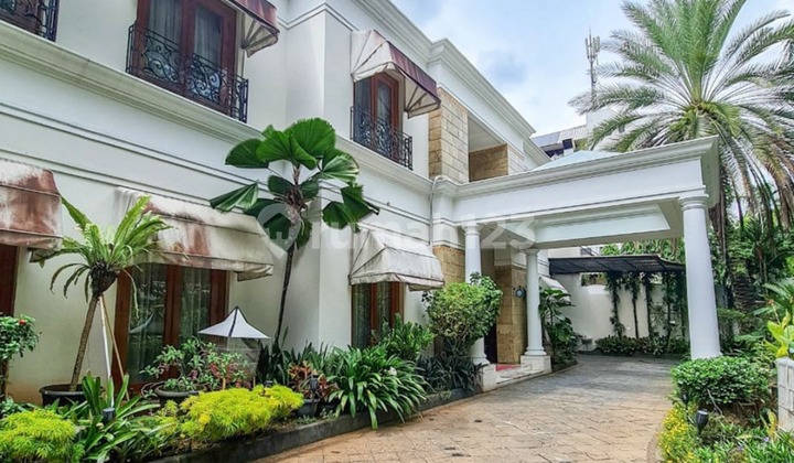 Luxury House Ring 1 Menteng Central Jakarta For Sale Fully Furnished 2