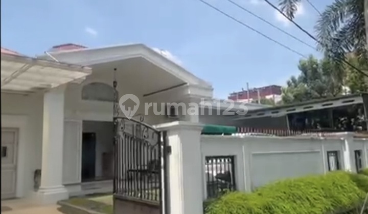 Exclusive House Location in Medan Baru Culinary Business Area 2