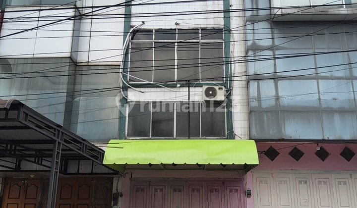 Dijual Ruko 3 Lantai Lokasistrategis Medan Baru