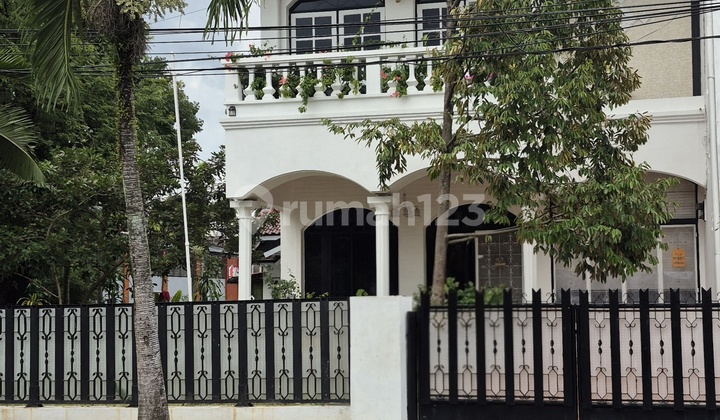 Rumah Cantik Posisi Hook Siap Huni Tengah Kota Medan Rumah Cantik Posisi Hook Siap Huni Tengah Kota Medan