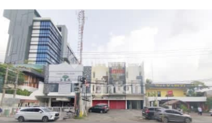For Rent: Strategic Jemur Sari Main Street Shop House. Near Southern Hotel. 2