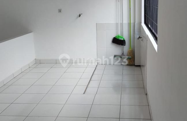 Di Jual Rumah 2 Lantai di Kemang Pratama, Bekasi 2