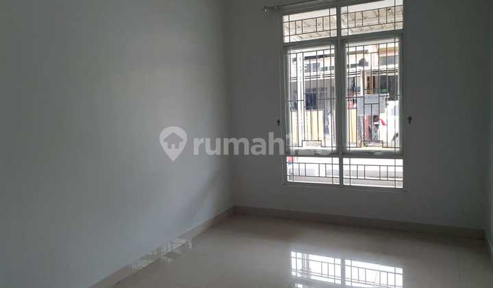 Rumah Bagus & Rapih Siap Huni di Royale Residence 2 Segara Jaya Bekasi 2