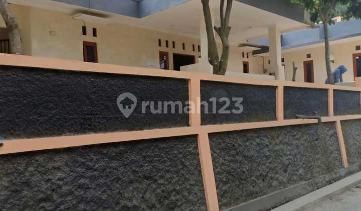 For Sale: A house and 5-unit rental rooms in Caringin, Bogor. 2