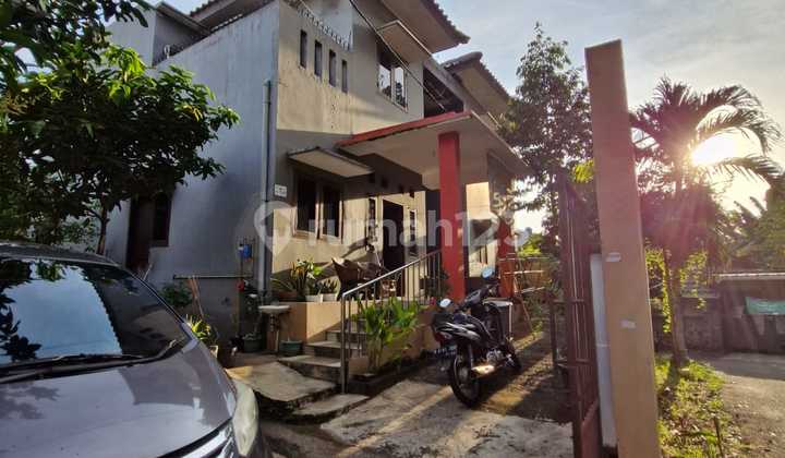 For Sale: House suitable for boarding in Duren Sawit, East Jakarta For Sale: House suitable for boarding in Duren Sawit, East Jakarta