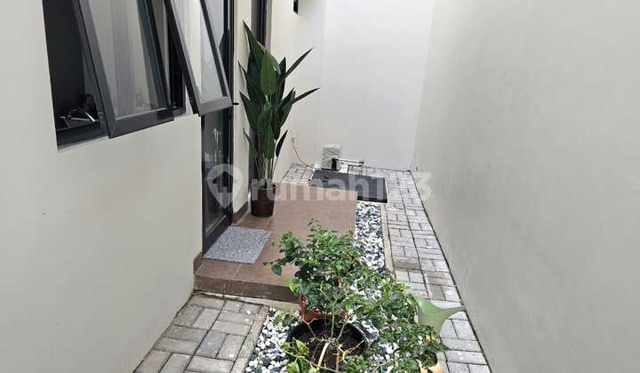 Dijual Rumah di Summarecon Crown Gading, Bekasi 2