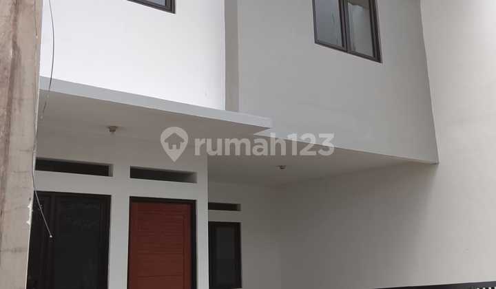 House for Sale in Ciledug Tangerang 2