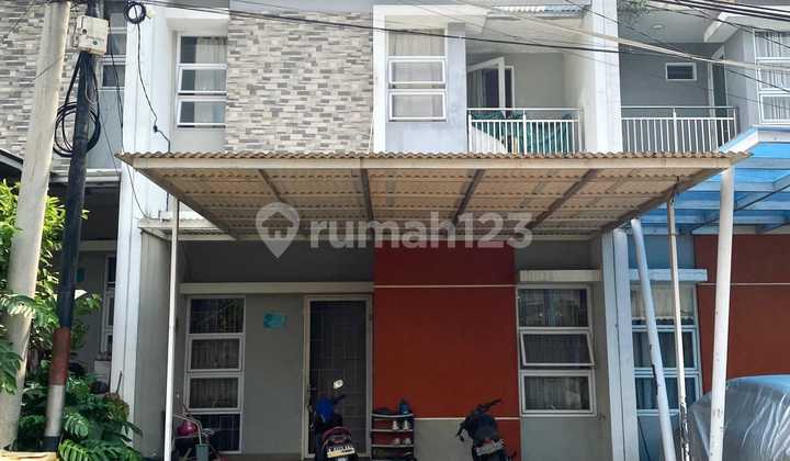 Dijual Lunas/Over Kredit Sampai dengan Tahun 2031 Rumah di Bekasi