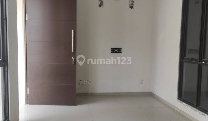 Rumah 2lantai dekat Alam Sutra di Graha Raya Bintaro 1