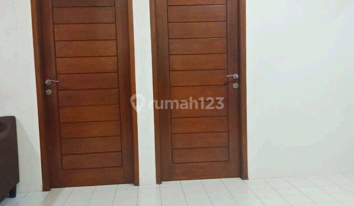 Rumah Modern Minimalis Cantik Rapih Di Graha Raya Bintaro 2