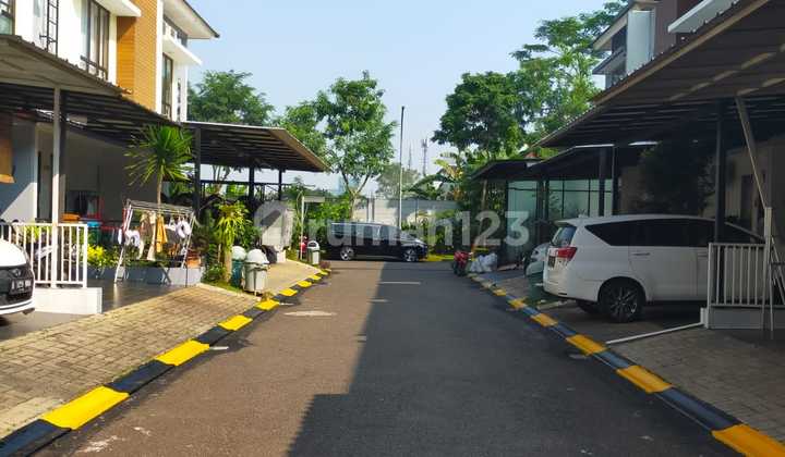 Rumah 2lantai Lokasi Strategis Di Graha Raya Bintaro