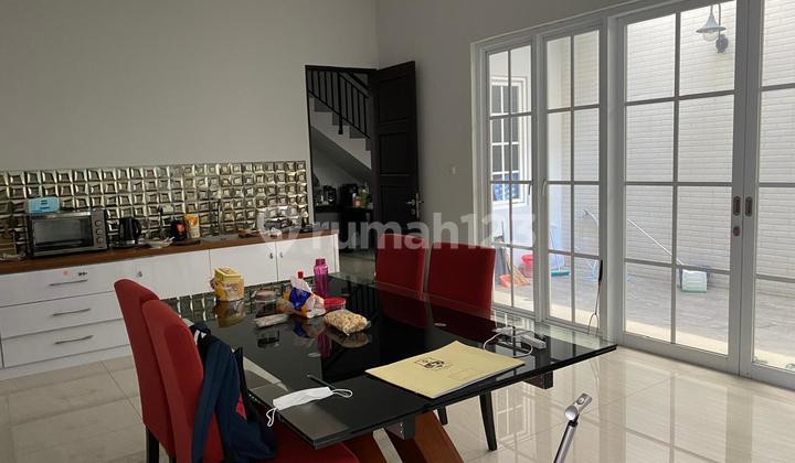 Rumah Bagus 2 Lantai Siap Huni di Pulomas 2